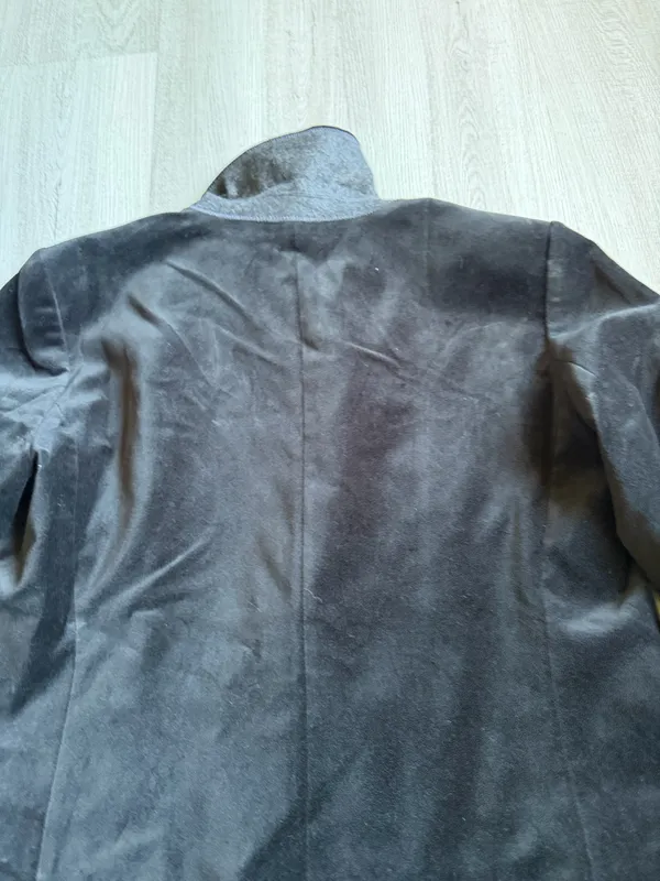 LOFT Petites Black Velvet Blazer, Size 8P — Elegant - Image 10