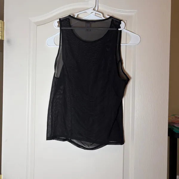 Victoria’s Secret NWOT Mesh Ruched Tank Top, Sold Out, Size Medium. - Image 3