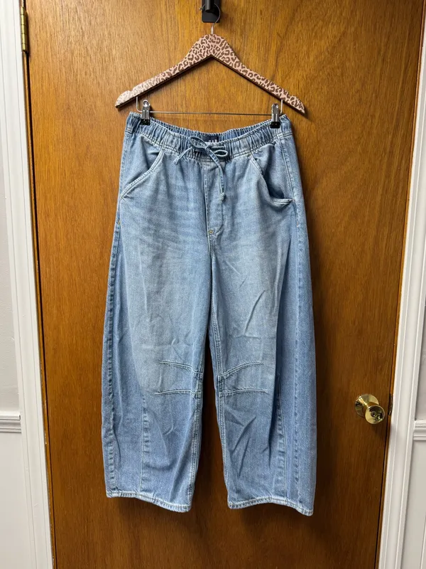 Gap Mid Rise UltraSoft Easy Horseshoe Jeans Drawstring Light Wash Blue Small - Image 15