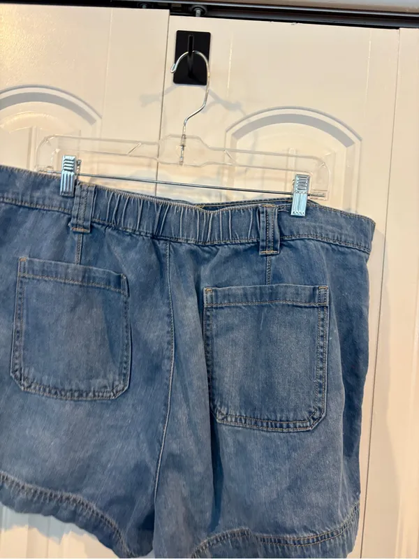 Old navy OG chino jean shorts size xl - Image 6