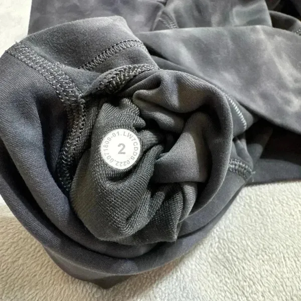Lululemon Align Diamond Dye Shorts - Image 5