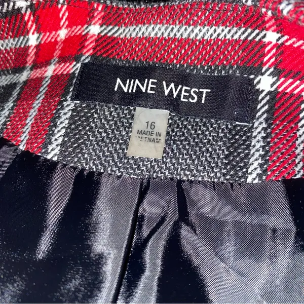 Nine West plaid over coat/blazer in size 16 red gray white - Image 14