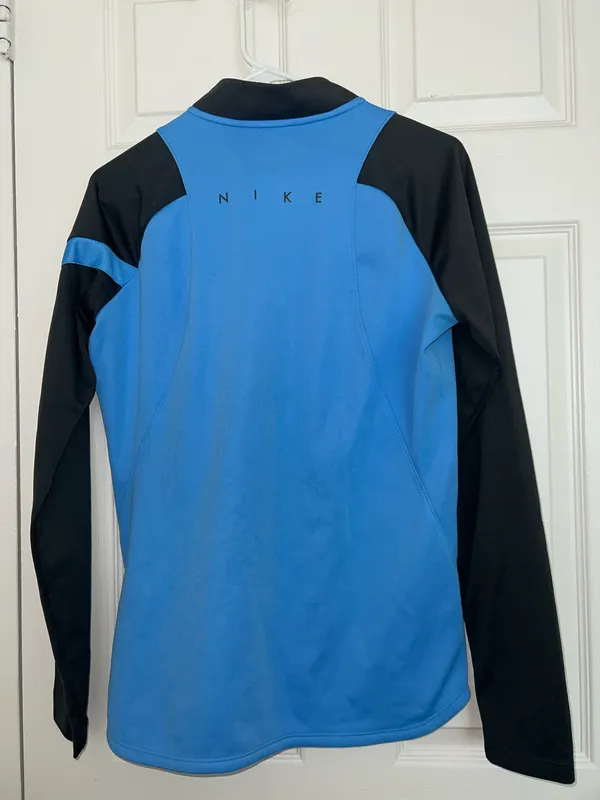 Nike Dri-Fit Quarter Zip - Image 2