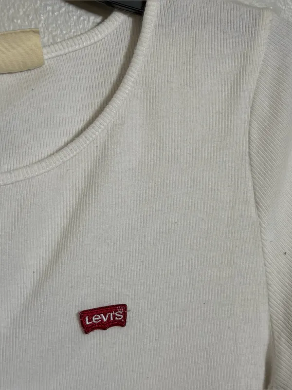 Levi's Women's Ribbed Minimalist White Perfect Crewneck Short-Sleeve Tee size S‎ - Image 5