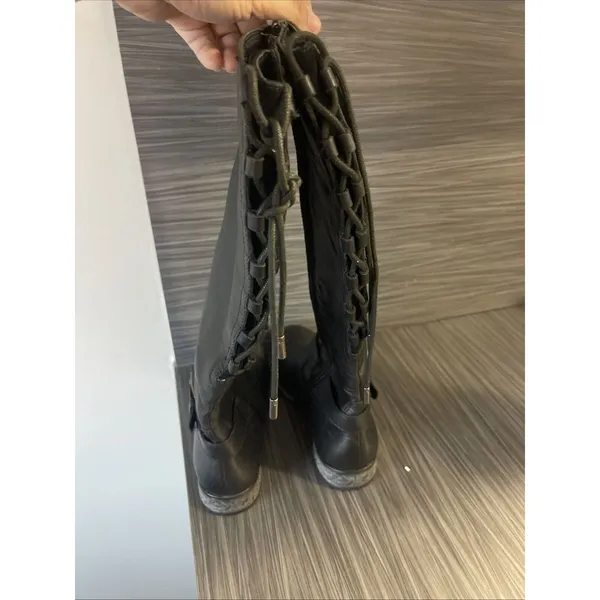 Earth Water Proof Woman's Boots‎ Black Size 5.5 - Image 4