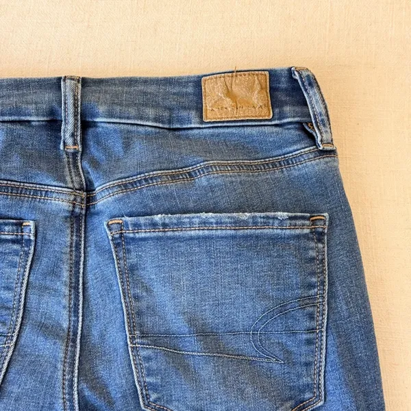 American Eagle Curvy High-Rise Skinny Kick Jeans Womens 2 Short Blue - Image 6