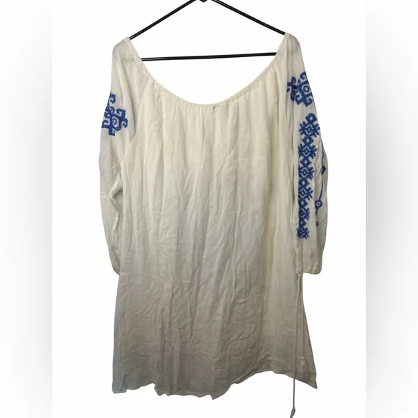 Cute Options White Gauze Tunic Drew with Blue Embroidery - Image 2