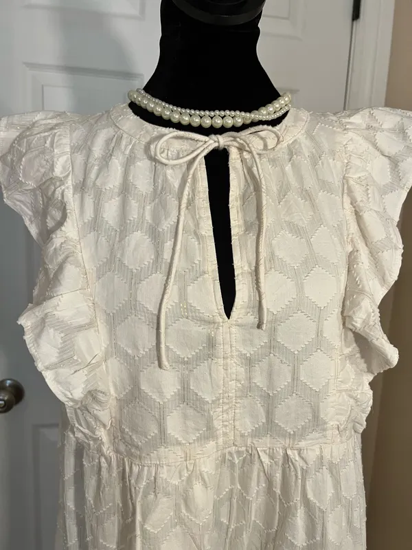 Flirty white evening dress - Image 2