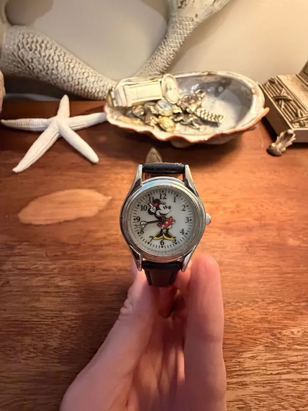Disney Minnie Mouse Watch with Leather Black Strap - Image 4