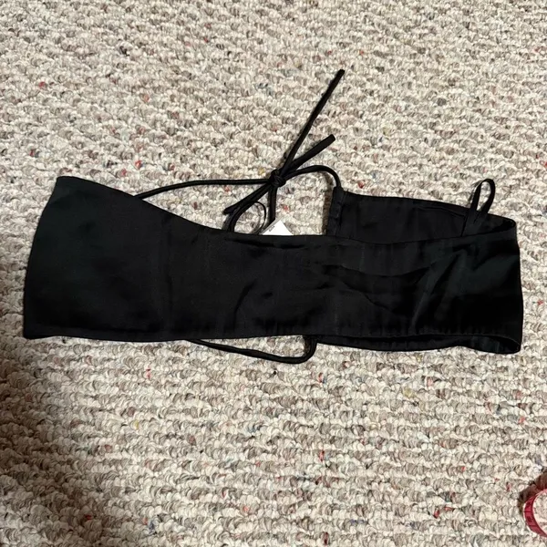 NWT Aritzia Sunday Best Cora Multi twist bandeau top in Black- Size XS - Image 5