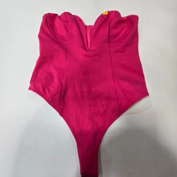 Superdown Gianna Sweetheart Bodysuit in Pink Medium - Image 3