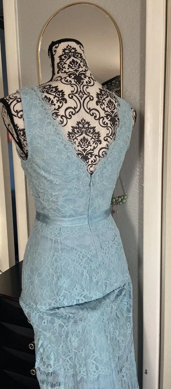Stunning Lace Maxi Dress! Blue Size XS - Image 3