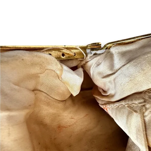 White Beaded Costume Handbag - Image 8