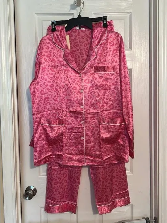 Ekouaer Women's Pink Leopard Satin Pajama Set - Relaxed Button-Up Sleepwear - Image 2