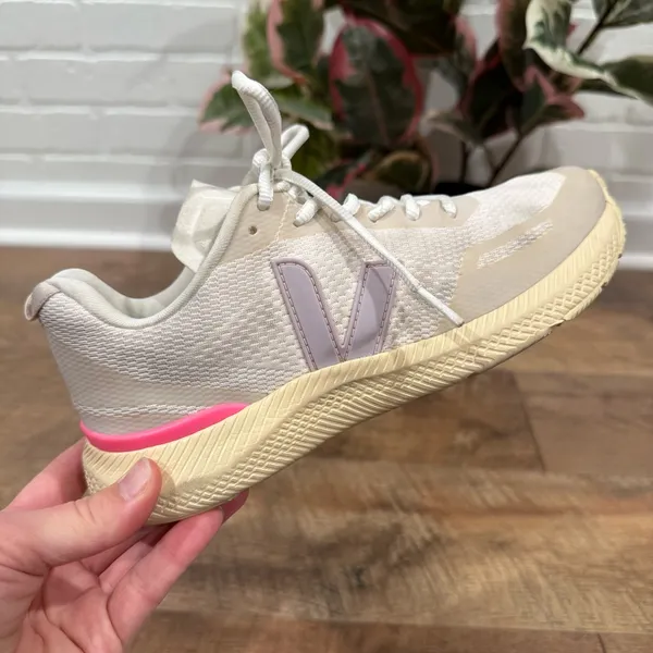 Veja Impala Engineered-Mesh Glaze Parme Women's White and Pink Sneakers - Image 3