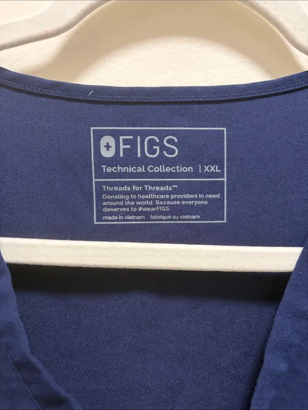 Figs Casma Navy V-Neck Scrub Top - Image 3