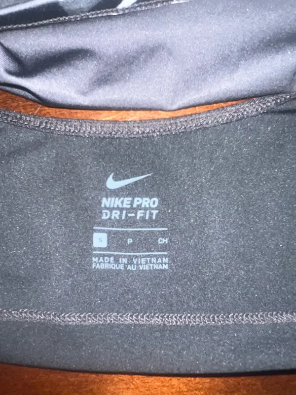 Nike Pro Cropped Tank Dri-Fit Top - Image 3
