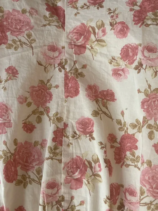 Floral Puff-Sleeve Romper in Pink and Cream - Image 2