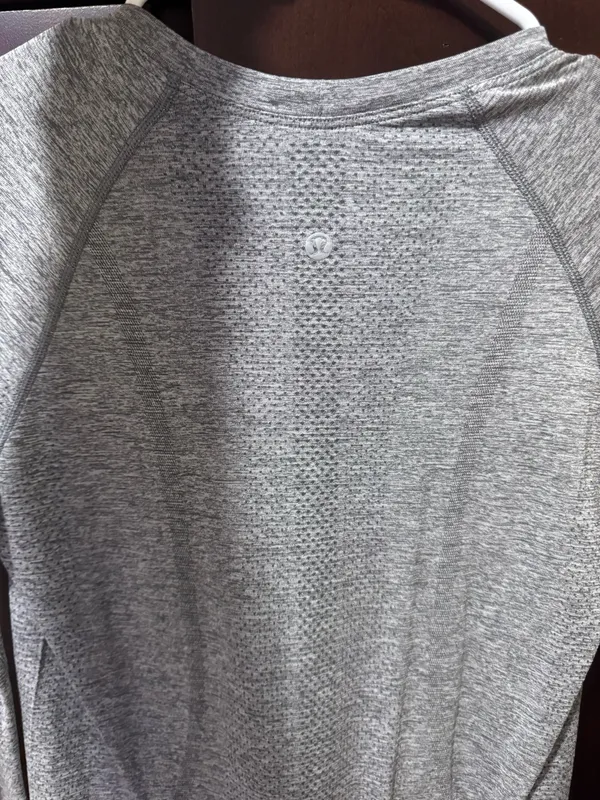 Lululemon Swiftly Tech Long Sleeve - Image 3