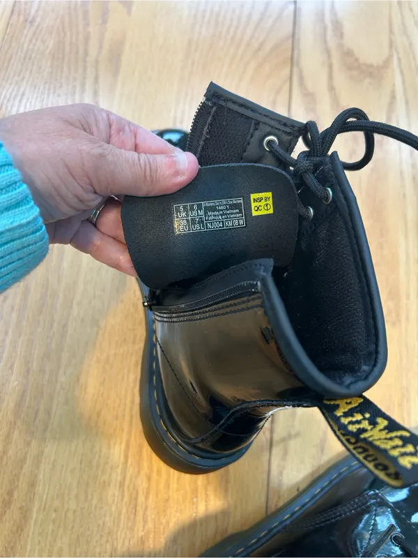 Dr. Martens 1460 Y Black Patent Boots Womens 7 Shiny Lace Up Side Zipper Boots - Image 7