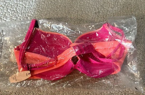 Victoria’s Secret Very Sexy Padded Demi - Image 2