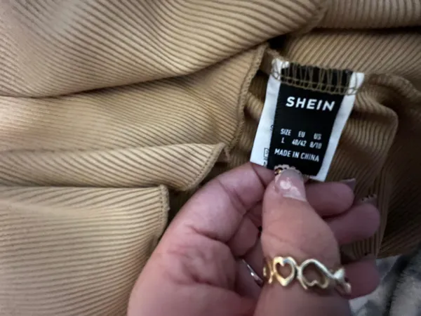 SheIn flowy crop top - Image 2