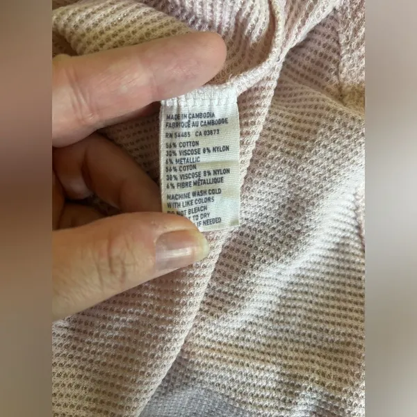 American Eagle Outfitters Metallic Waffle Knit Long Sleeve Top Size XS Pink - Image 3