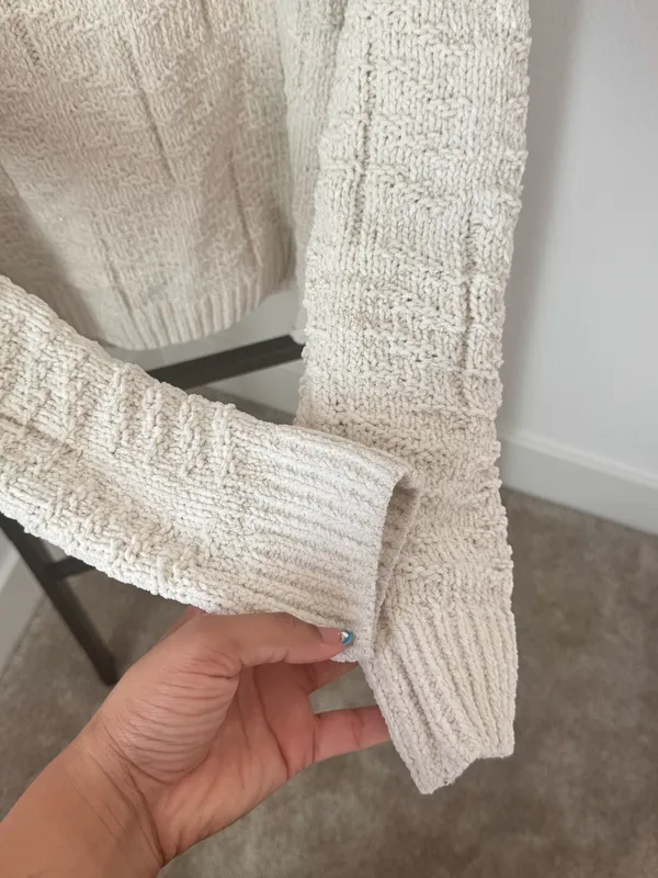 White Sweatshirt - Image 2