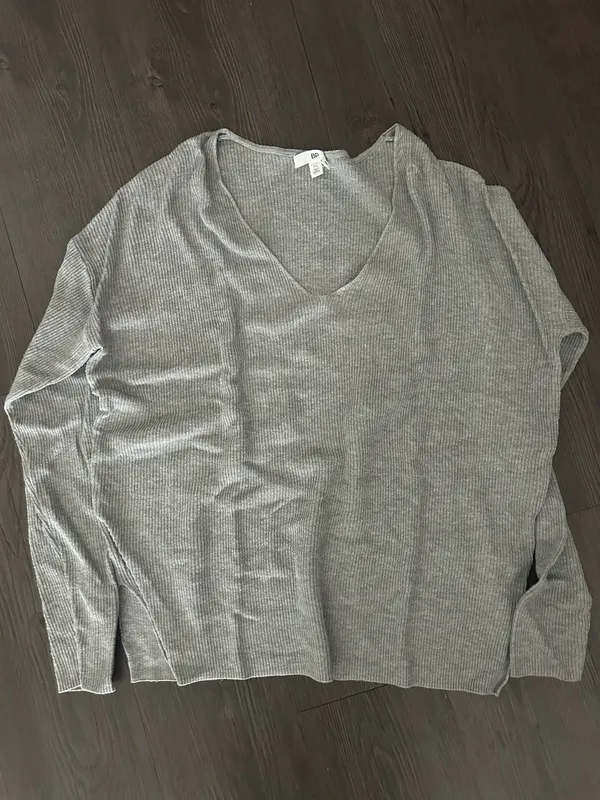 Nordstrom Gray Women’s Sweater  - Image 2
