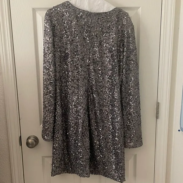 DRESS THE POPULATION Bailey Long Sleeve Knee length Silver Sequin Dress XL NWT - Image 6