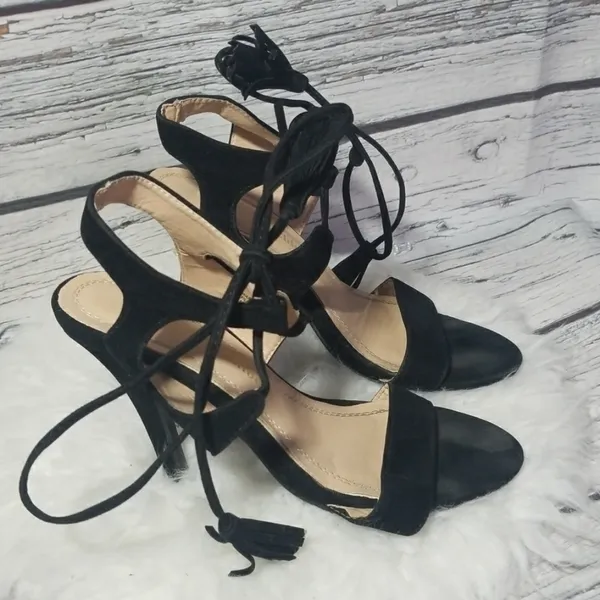 Chase + Chloe strappy fringe leather heels sz 6 - Image 2