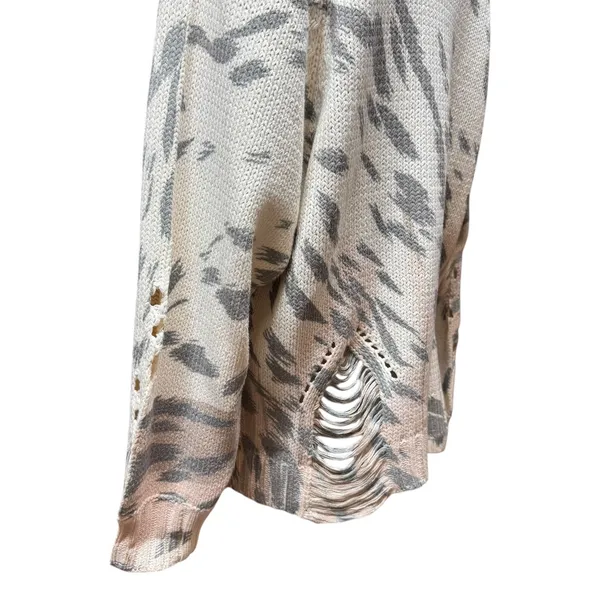Umgee Distressed Sweater Cream Gray Tan Pink Medium - Image 5
