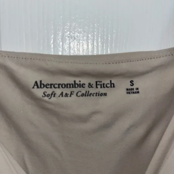 Abercrombie & Fitch Tan Sleeveless Tank - Image 2