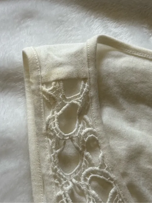 Ann Taylor White Lace Overlay Scoop Neck Tank - Image 3
