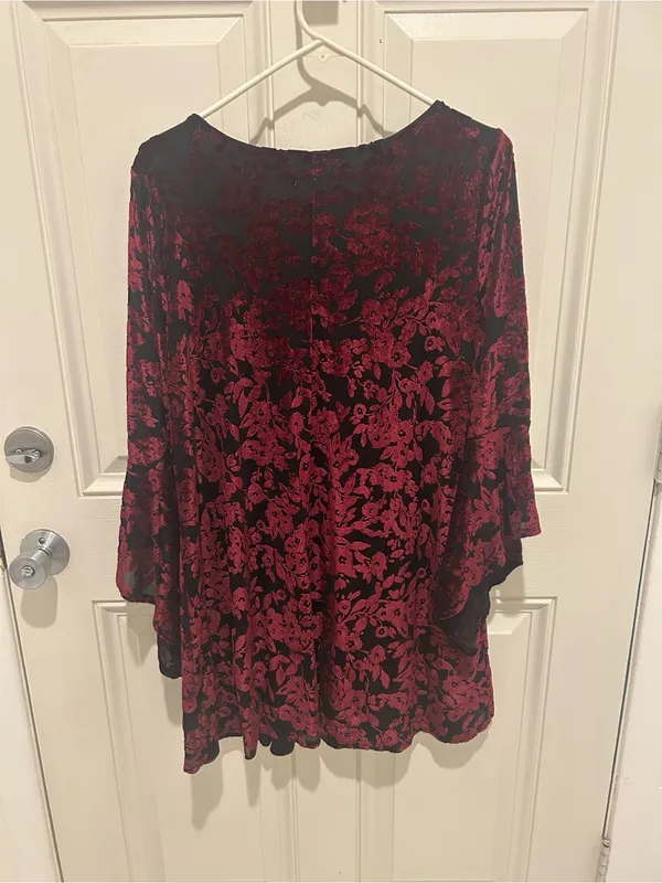 Women's Red Velvet Burnout Floral Dress - Image 2