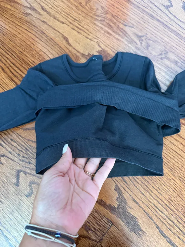 Lululemon long sleeve ribbed top - Image 3