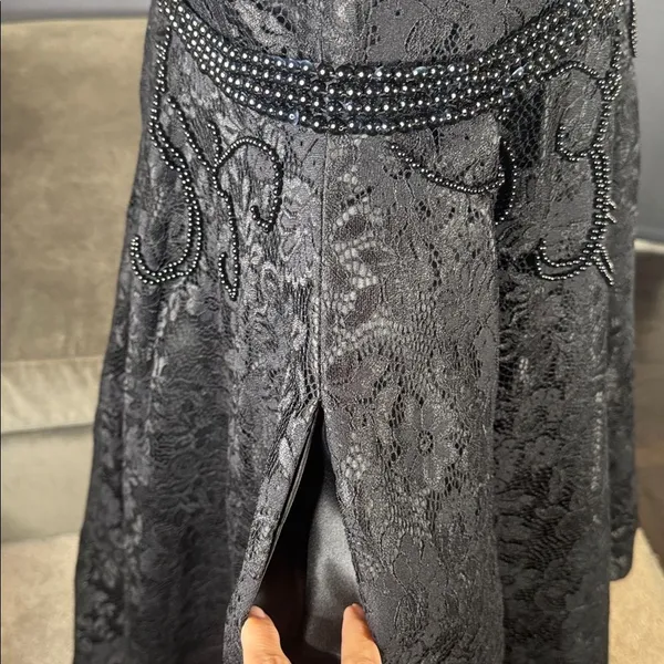 Women’s Black Satin & Lace Hi Low Prom Party Dress Beading Detail Size 18 NEW - Image 5