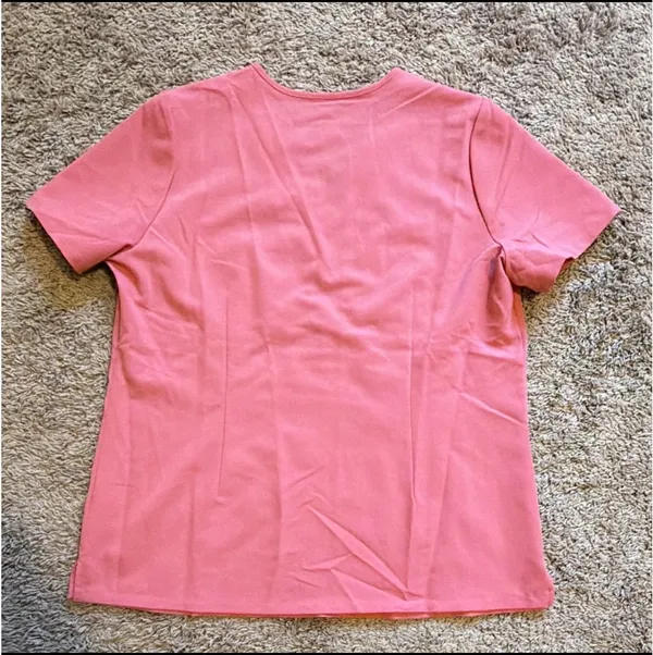 FIGS Women’s Catarina Scrub Top in Limited Edition Quartz Size Large - Image 5