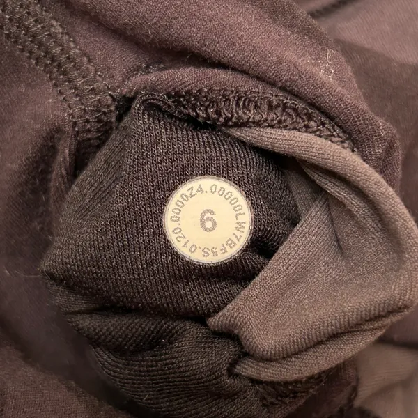 Lululemon Align Super High Rise 10” Short Size 6 Incognito Camo Multi Grey - Image 4