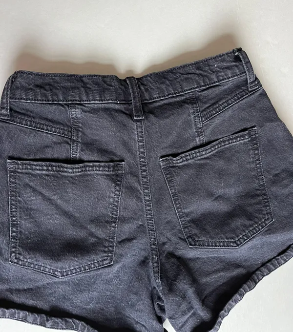 Universal Threads Jean Shorts - Image 3