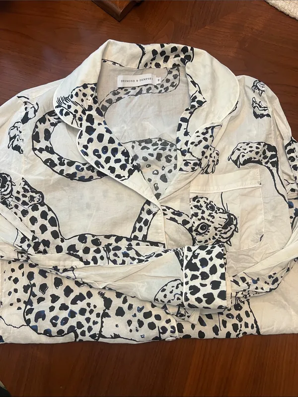 Desmond And Dempsey Black Jaguar Cotton Pajama Set - Image 7