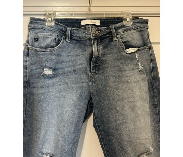 Kancan Women’s Size 15 / 31 Med Wash Distressed Estilo Jeans High Rise Tapered - Image 2