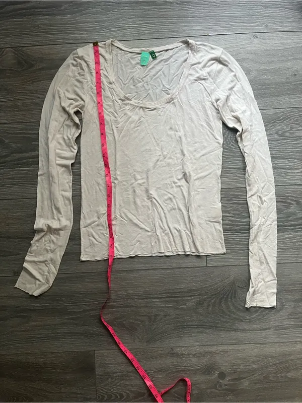 Farm Rio Cream Scoop Neck Long Sleeve Fitted Tee Classic Casual Size M Basic - Image 4