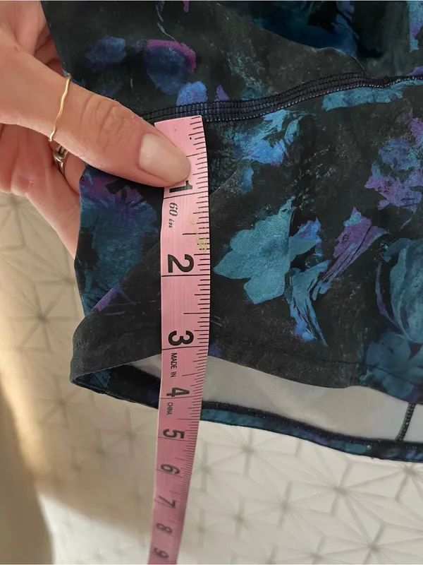Lululemon High Rise Speed Short Floral - Image 2