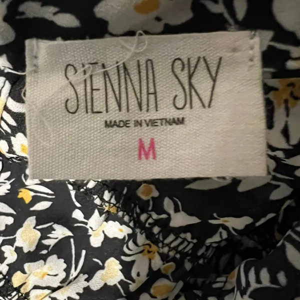 Sienna Sky Floral Top Womens M Black Floral Ditsy Tie Back Cottagecore Witchy - Image 6