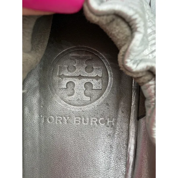 Tory Burch Reva Flats Silver Metallic‎ Leather Logo Medallion Shoes Size 10 Y2K - Image 8