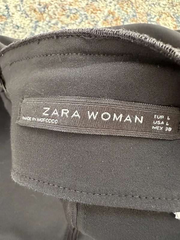 Zara Woman Black High Waisted Pencil Skirt with Back Zip Size L - Image 3