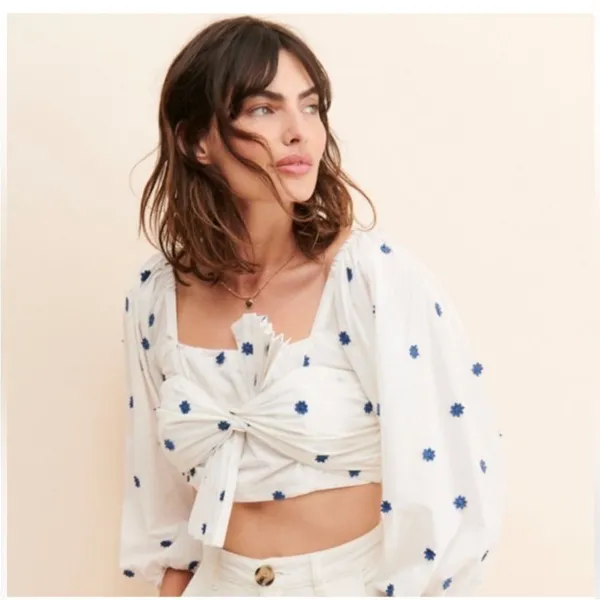 FARM RIO flower embroidered‎ White Crop Top Small - Image 3