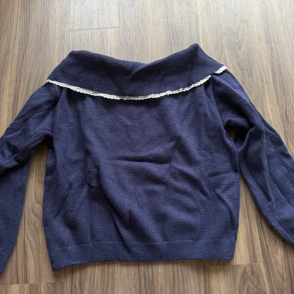 Amazon Sweater - Image 3