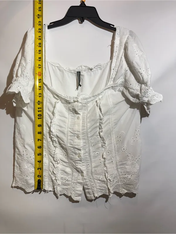 Anthropologie White Cotton Eyelet Puff Sleeve Button Front Blouse Size M - Image 6